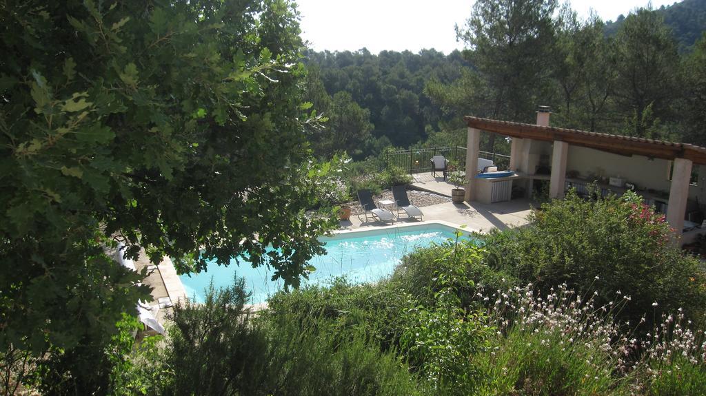 Les Hauts Des Materonnes Tourves 外观 照片