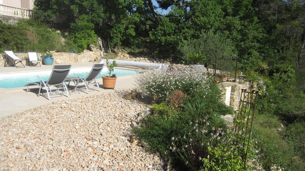 Les Hauts Des Materonnes Tourves 外观 照片